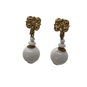 Vintage Bauble White & Goldtone Dangling Clip Earrings